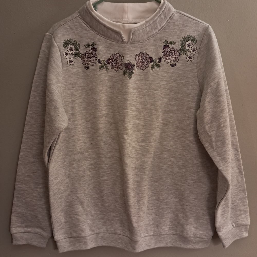Blair Light Gray Floral Embroidered Sweater